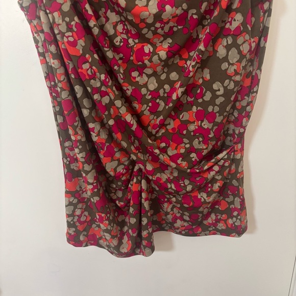 Michael Kors floral Sleeveless Top with gold hardware- Red and Brown size S - Picture 5 of 9